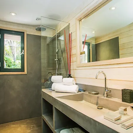 別荘 Superbe Maison Avec Piscine Et Vue Mer Spectaculaire ボニファシオ